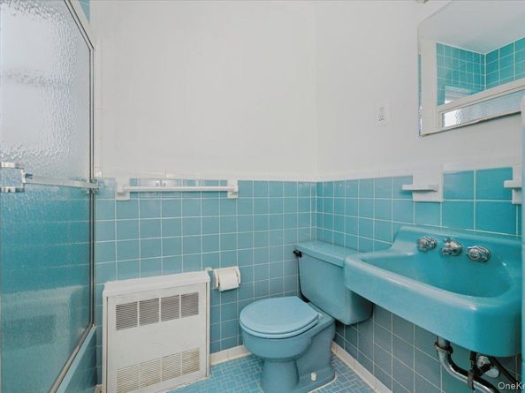 24-60 81st Street, East Elmhurst NY 11370