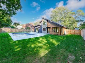 17 Heather Drive, Remsenburg NY 11960