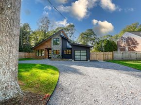 17 Heather Drive, Remsenburg NY 11960