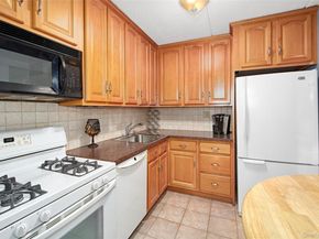 470 Halstead 2T, Harrison NY 10528