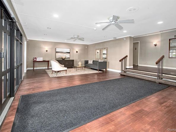 470 Halstead 2T, Harrison NY 10528