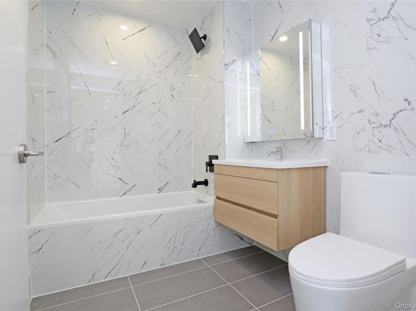 15002 Northern Boulevard 6G, Flushing NY 11354