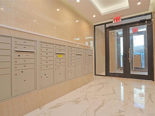 15002 Northern Boulevard 6G, Flushing NY 11354