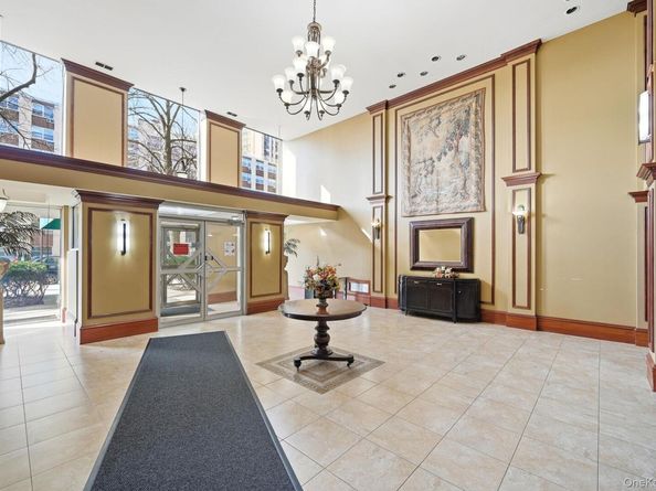 11 Park Avenue 6V, Mount Vernon NY 10550