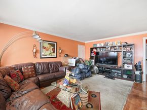 1 Wyndover Woods Lane 2, White Plains NY 10603