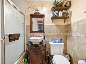 1 Wyndover Woods Lane 2, White Plains NY 10603