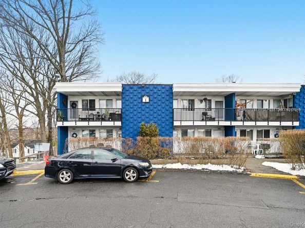 1 Wyndover Woods Lane 2, White Plains NY 10603