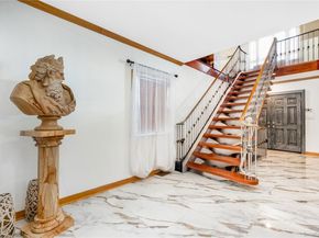 47-56 Glenwood Street, Little Neck NY 11362