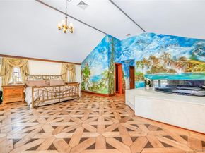 47-56 Glenwood Street, Little Neck NY 11362