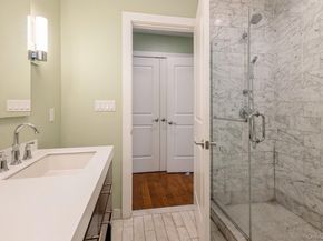 13 Island Point 13, Bronx NY 10464