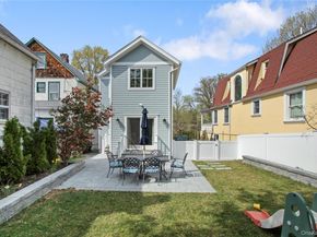 19 Charles Street, Port Washington NY 11050