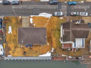 2666 Peconic Avenue, Seaford NY 11783