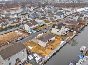 2666 Peconic Avenue, Seaford NY 11783