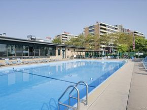 7-24 166th Street 8C, Beechhurst NY 11357