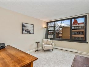 7-24 166th Street 8C, Beechhurst NY 11357