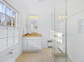 2 Apple Tree Close, Chappaqua NY 10514