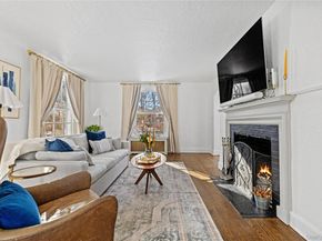 2 Apple Tree Close, Chappaqua NY 10514