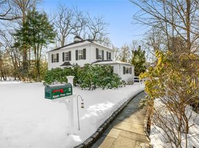 2 Apple Tree Close, Chappaqua NY 10514