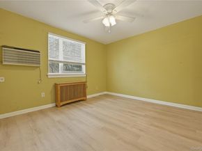 263-33 73rd Avenue 97A72, Glen Oaks NY 11004