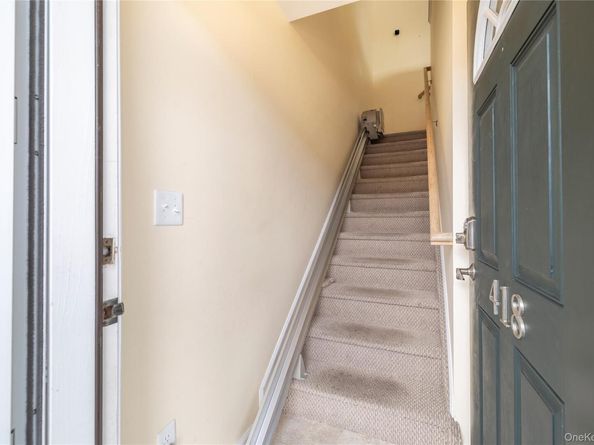 418 Willow Lane, Valley Stream NY 11580