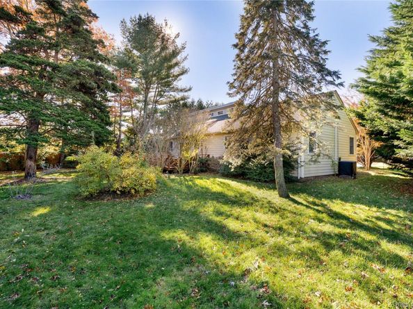 19 Florence Road, Hampton Bays NY 11946