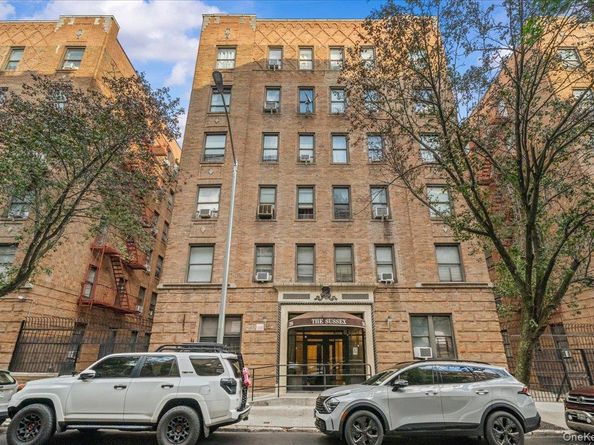 2186 cruger Road, Bronx NY 10462