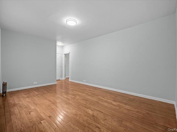 2186 cruger Road, Bronx NY 10462