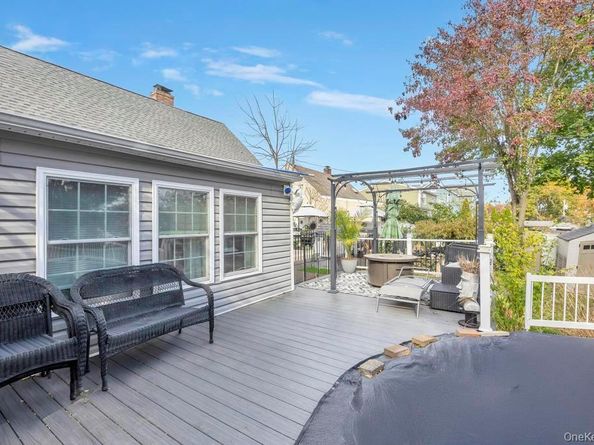 101 Constellation Road, Levittown NY 11756