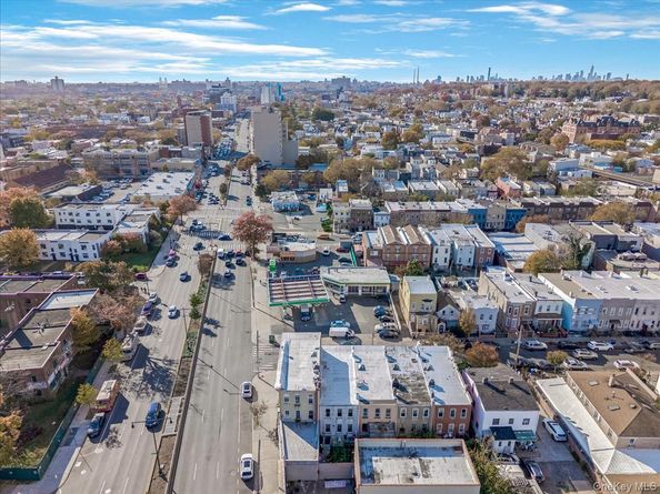 225 Hale Avenue HSE, Brooklyn NY 11208