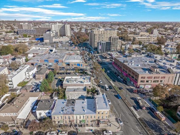 225 Hale Avenue HSE, Brooklyn NY 11208