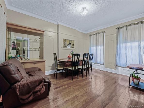 225 Hale Avenue HSE, Brooklyn NY 11208