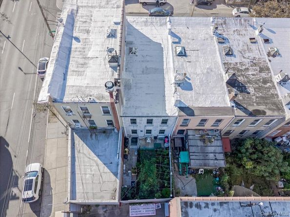 225 Hale Avenue HSE, Brooklyn NY 11208