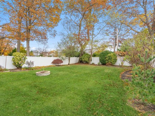 1617 Richard Avenue, Merrick NY 11566