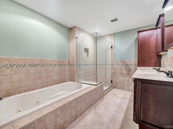 173 North Lane, Smithtown NY 11787