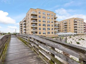 700 Shore Road 7Y, Long Beach NY 11561