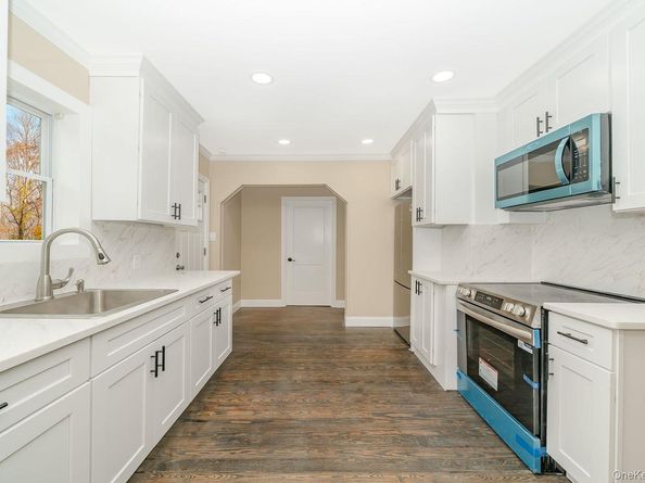 123 4th Avenue, Huntington NY 11746