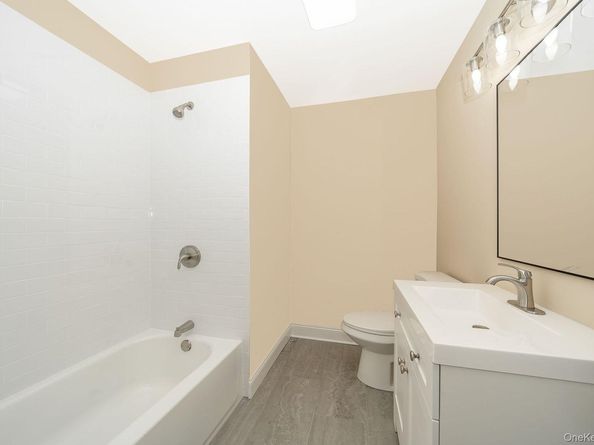 123 4th Avenue, Huntington NY 11746