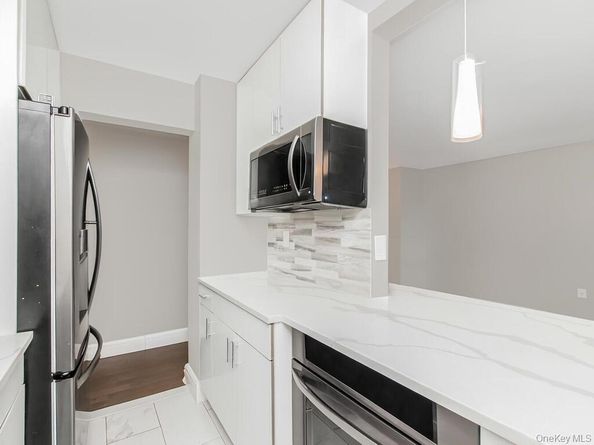 1841 Central Park Avenue 16A, Yonkers NY 10710