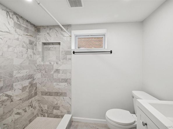 109 Caroline Avenue, Franklin Square NY 11010