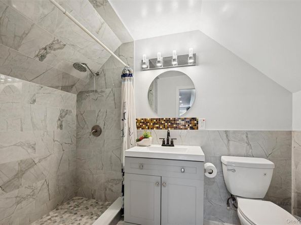 109 Caroline Avenue, Franklin Square NY 11010