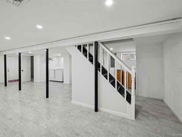 109 Caroline Avenue, Franklin Square NY 11010