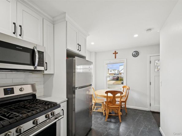 109 Caroline Avenue, Franklin Square NY 11010