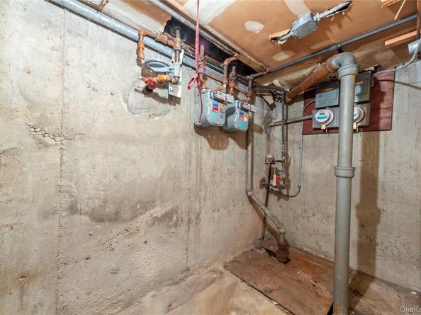 71-34 Kissena Boulevard, Flushing NY 11367