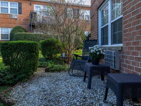 307-13 Hicksville Road 13, Bethpage NY 11714