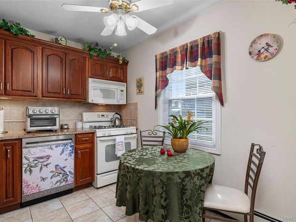 307-13 Hicksville Road 13, Bethpage NY 11714