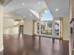 67 Royal Way, New Hyde Park NY 11040