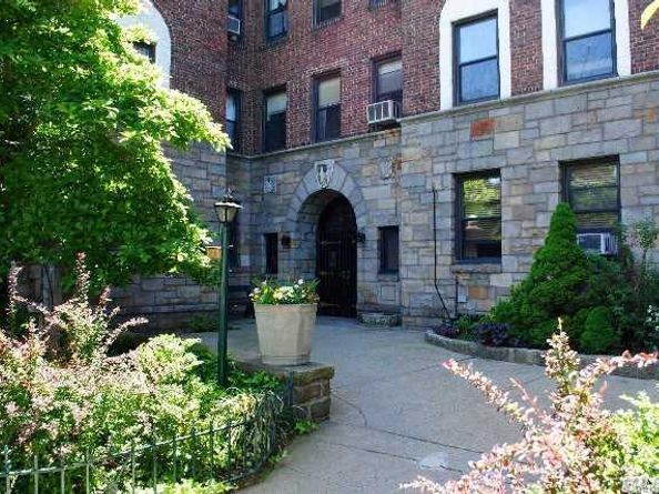 77-20 Austin 2C, Forest Hills NY 11375