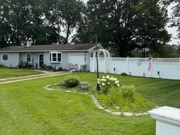 7 Heather Court, Centereach NY 11720