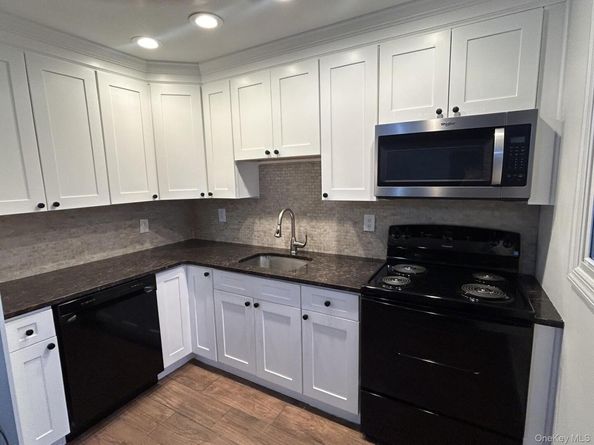 7 Heather Court, Centereach NY 11720