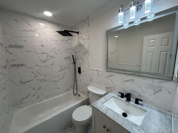 7 Heather Court, Centereach NY 11720